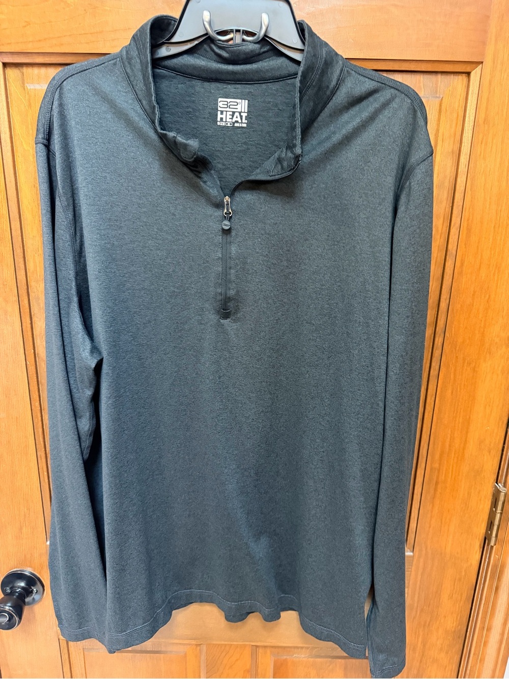 32 Degrees Heat Charcoal Gray Quarter-Zip Long Sleeve Top